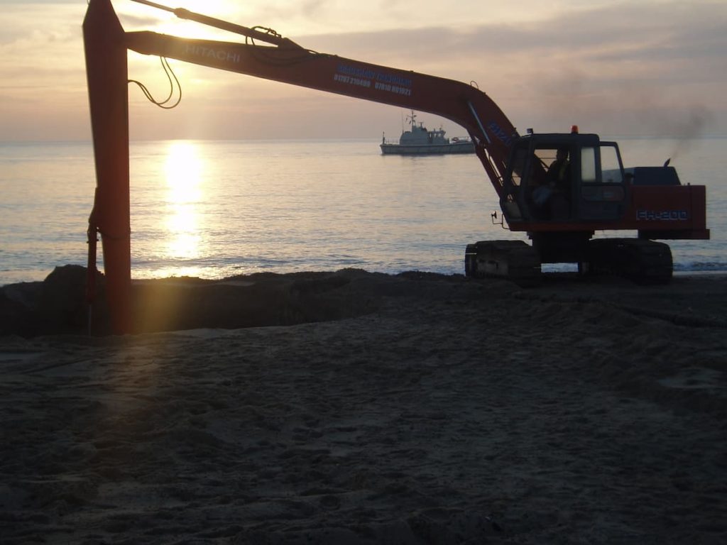 Scroby Sands Wind Farm 3 scroby sands excavator